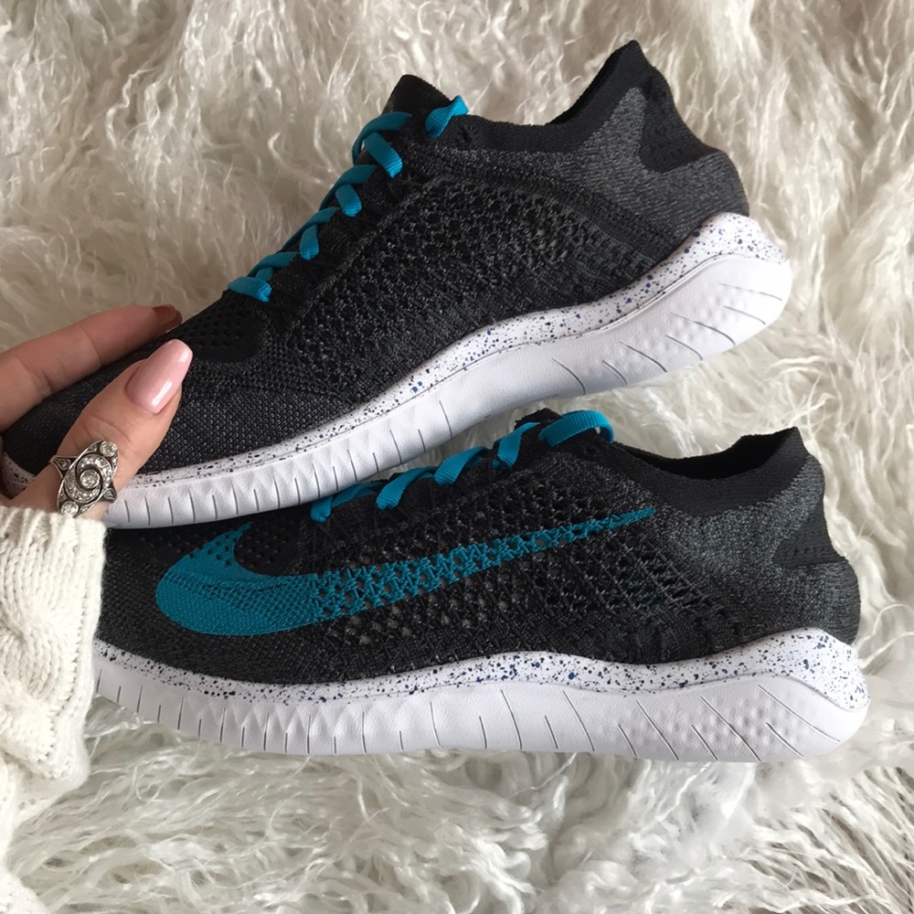 NWT Custom Nike ID Free Rn Flyknit - Picture 4 of 7